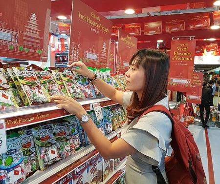 Đưa hàng Việt vào hệ thống phân phối nước ngoài: Phải cạnh tranh bằng giá bán