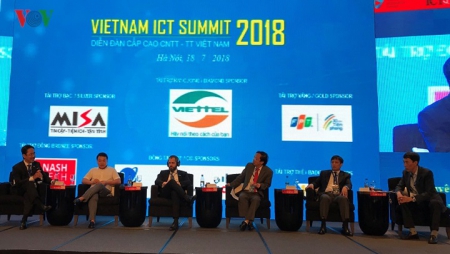 Vietnam ICT Summit bàn chuyện Việt Nam cần gì để chuyển đổi số