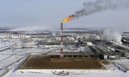 Nga có thể giảm 30% giá dầu bán cho châu Á