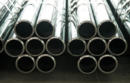 Canada khởi xướng điều tra bán phá giá ống thép nhập khẩu