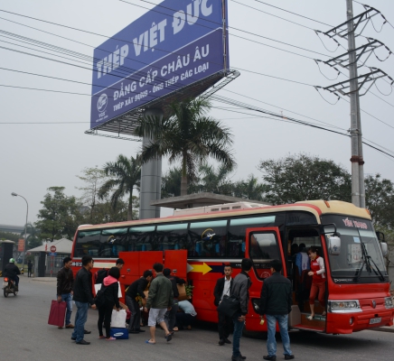 Thép Việt Đức tổ chức đón, đưa CBCNV về quê ăn Tết