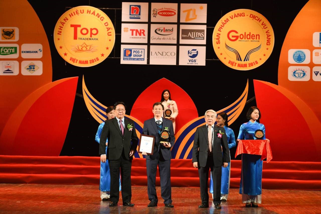 Thép Việt Đức đoạt giải thưởng Top 20 Nhãn hiệu hàng đầu Việt Nam và Top 10 Sản phẩm vàng, Dịch vụ vàng Việt Nam năm 2018