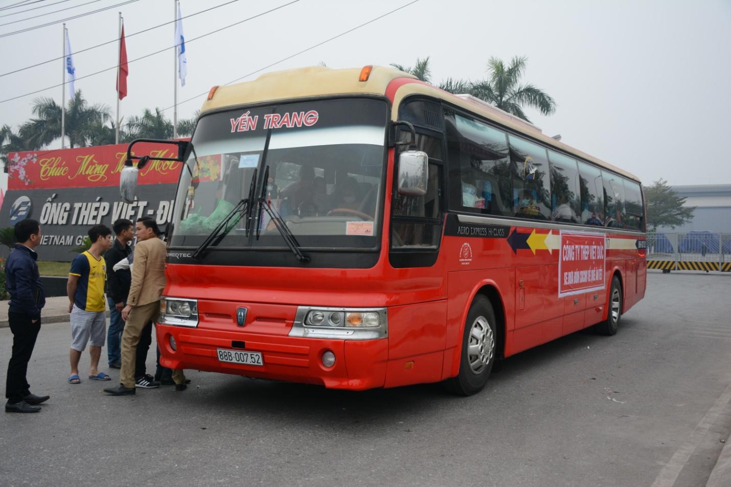 Công ty Thép Việt Đức tổ chức xe đưa đón CBCNV các tỉnh miền Trung về quê đón  Tết