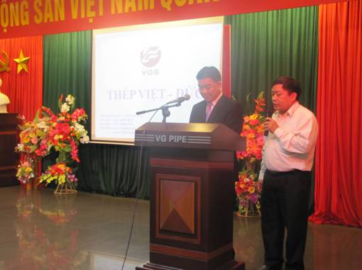 VGS: Đoàn cán bộ cấp cao Đảng NDCM Lào đến thăm và làm việc tại Công ty
