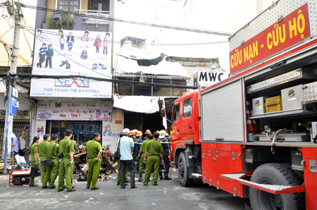 Cháy lớn ở Sài gòn khiến 7 người thiệt mạng