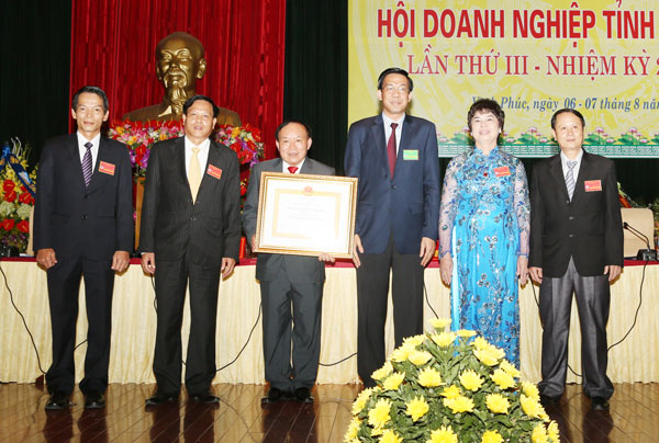 ĐC Lê Phan Đức được bầu làm Phó Chủ tịch Hội DN tỉnh Vĩnh Phúc khóa 3 (2014-2019)