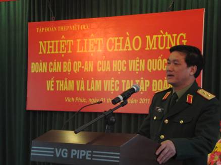 Đoàn cán bộ QP-AN Học viện Quốc phòng về thăm và làm việc tại Tập đoàn Thép Việt Đức