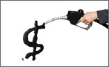 Doanh nghiệp xăng dầu lại kêu lỗ, đòi tăng giá