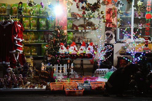 Đường phố Hà Nội mùa Giáng Sinh