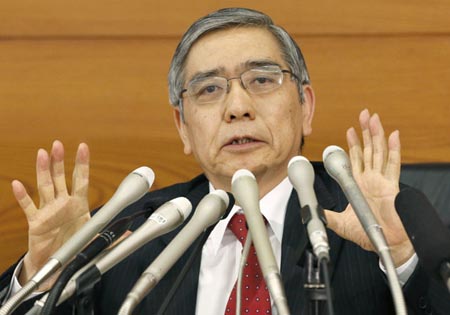 Nhật gây “sốc” với quyết định bơm 1.400 tỷ USD vào nền kinh tế