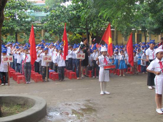 Tập đoàn Thép Việt Đức tài trợ cho trường Tiểu học xã Đạo Đức nhân dịp đón chào năm học mới 2011 - 2012