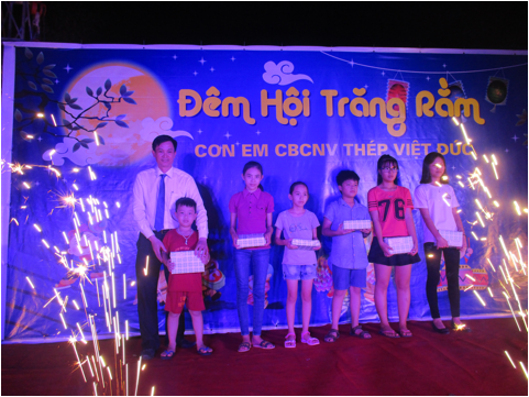 Thép Việt Đức tổ chức “Đêm hội trăng rằm” cho con em CBCNV công ty