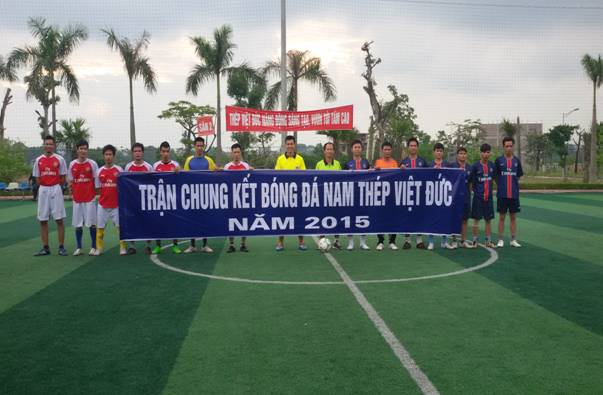 Trận chung kết bóng đá nam thép Việt Đức năm 2015