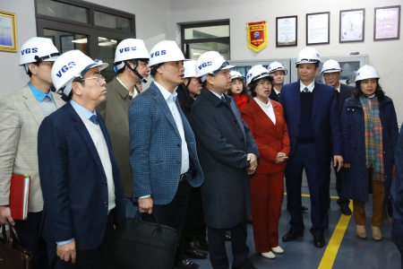 Đoàn công tác của Ủy ban Khoa học, Công nghệ và Môi trường của Quốc hội khảo sát thực tế tại Tập đoàn sản xuất Thép Việt Đức