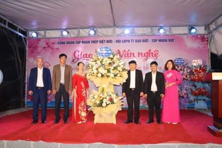 Tập đoàn Thép Việt Đức tổ chức giao lưu văn nghệ chào mừng Ngày Quốc tế phụ nữ 8/3 tại TDP Nhân Vực